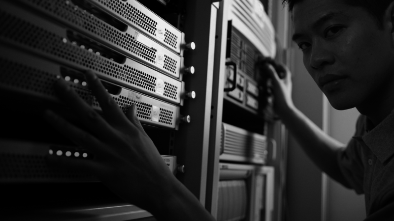 Server Wartung: vom Intelserver bis zum Mainframe